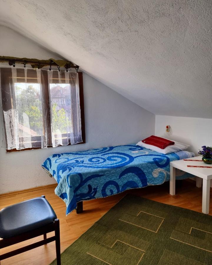 Guesthouse Sobi-Rooms Gradsko المظهر الخارجي الصورة