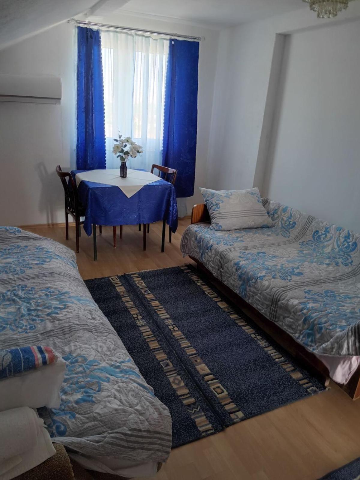Guesthouse Sobi-Rooms Gradsko المظهر الخارجي الصورة
